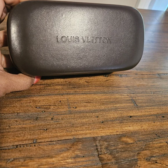 Louis Vuitton Black Sunglasses - Picture 4 of 5